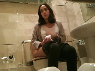 Paslėpta kamera svečių tualetas, paslėptas tualetas porno, scat pising internete